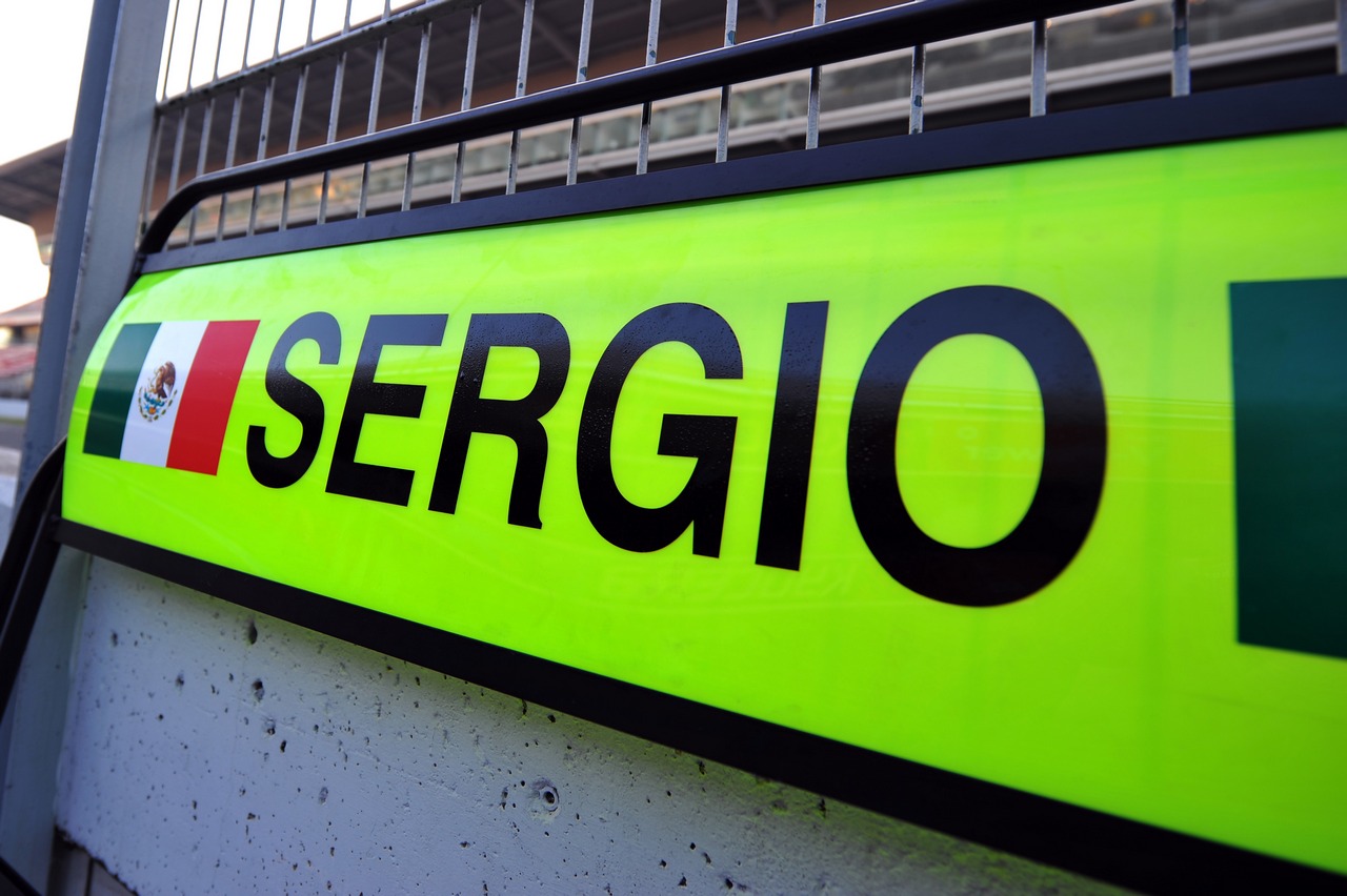 Pit board for Sergio Perez (MEX) McLaren.

