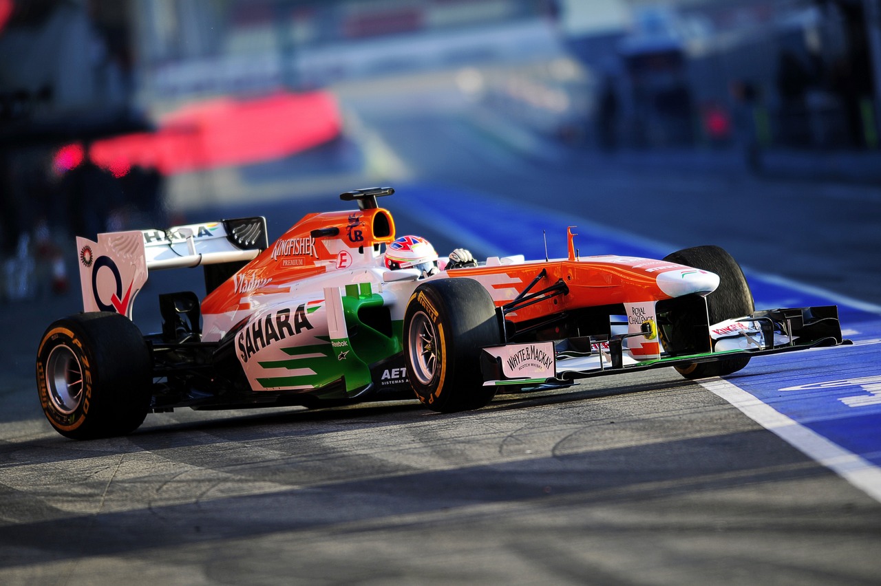 Paul di Resta (GBR) Sahara Force India VJM06 leaves the pits.
