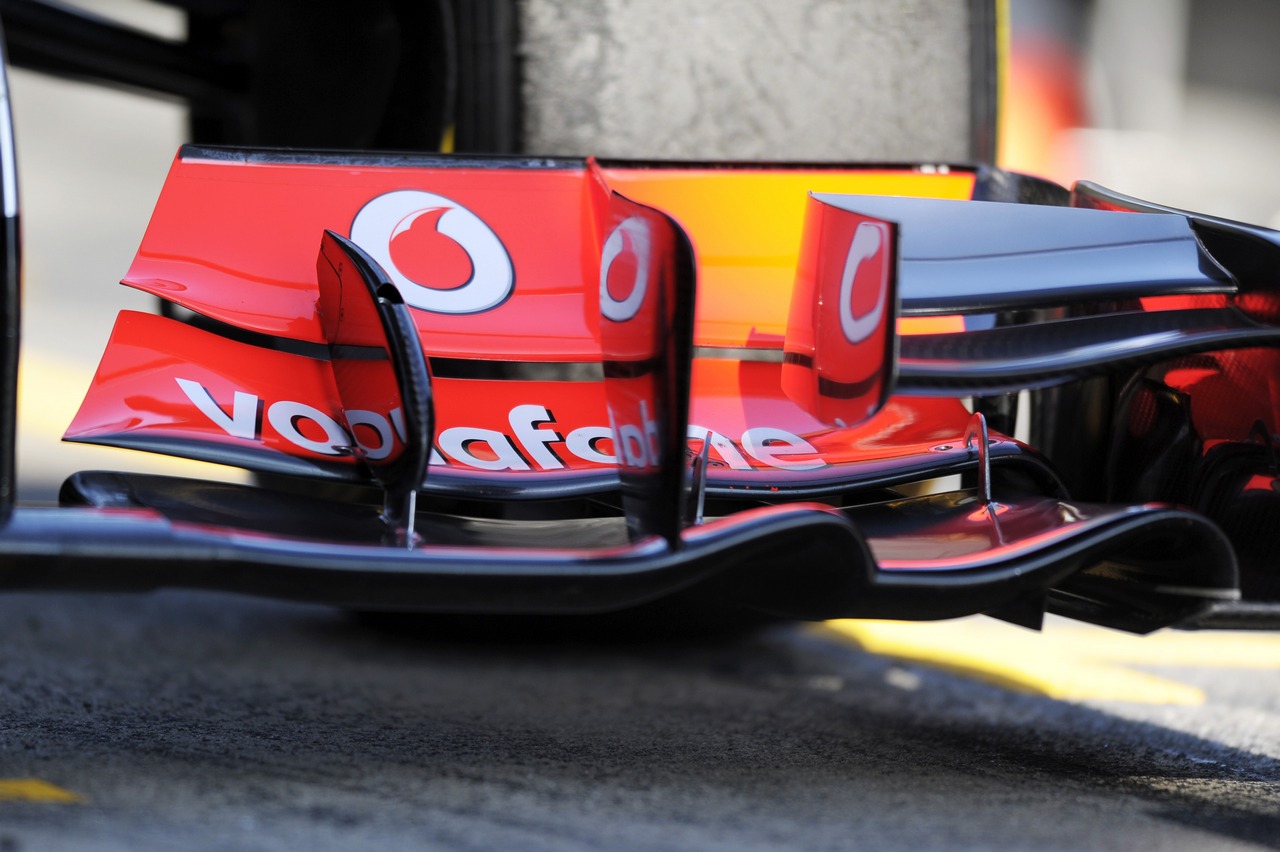 McLaren MP4-28 front wing detail.
