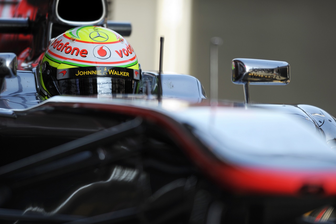 Sergio Perez (MEX) McLaren MP4-28.
