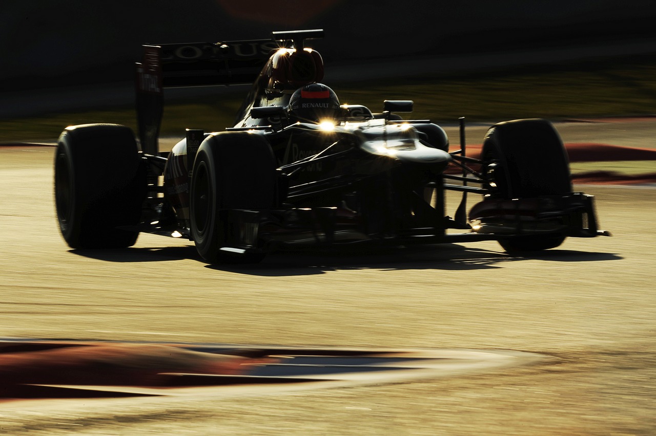 Kimi Raikkonen (FIN) Lotus F1 E21.
