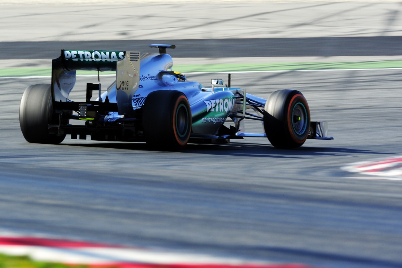 Lewis Hamilton (GBR) Mercedes AMG F1 W04.
