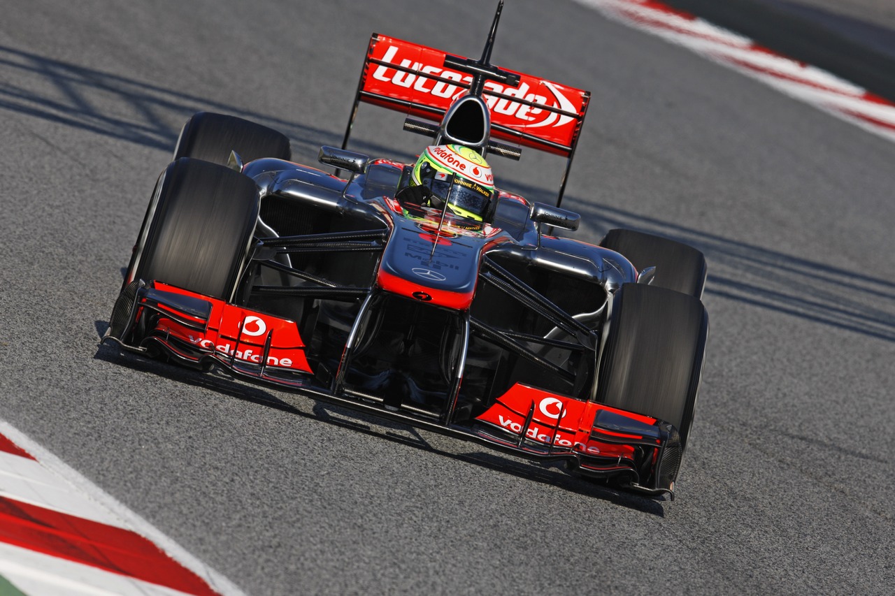Sergio Perez (MEX) McLaren MP4-28.
