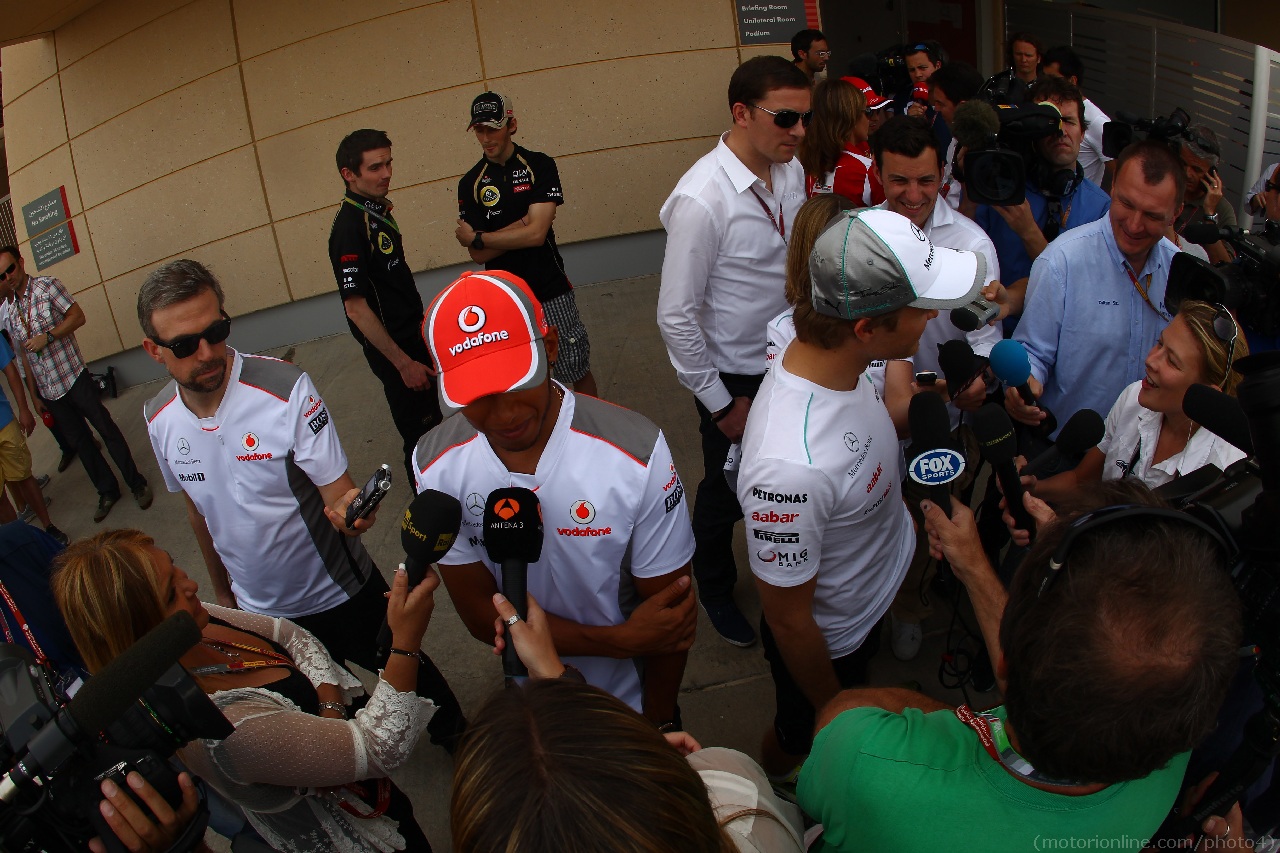 19.04.2012-  Lewis Hamilton (GBR) McLaren Mercedes MP4-27 and Nico Rosberg (GER) Mercedes AMG F1 W03 