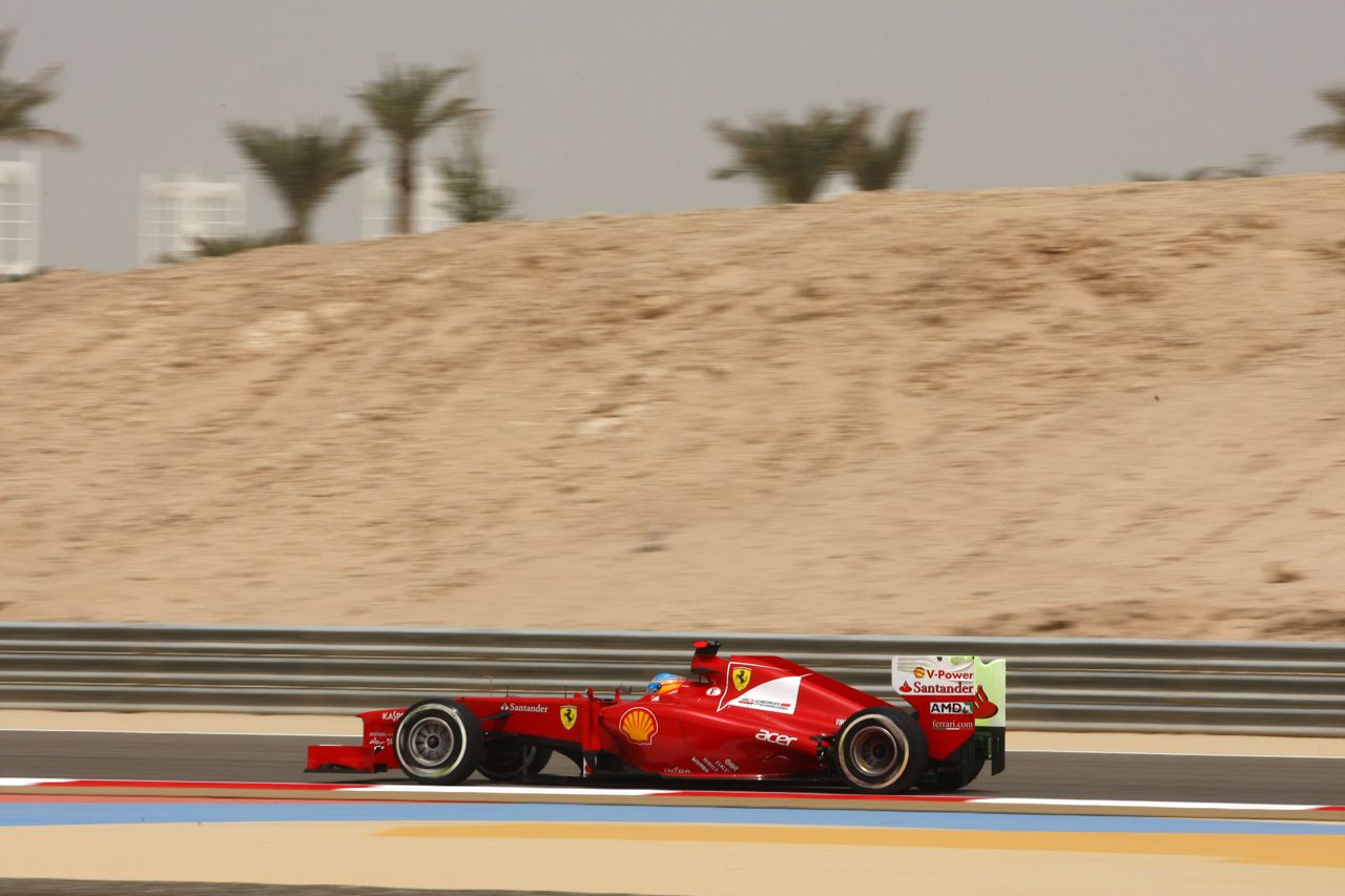 20.04.2012- Free Practice 1, Fernando Alonso (ESP) Scuderia Ferrari F2012 