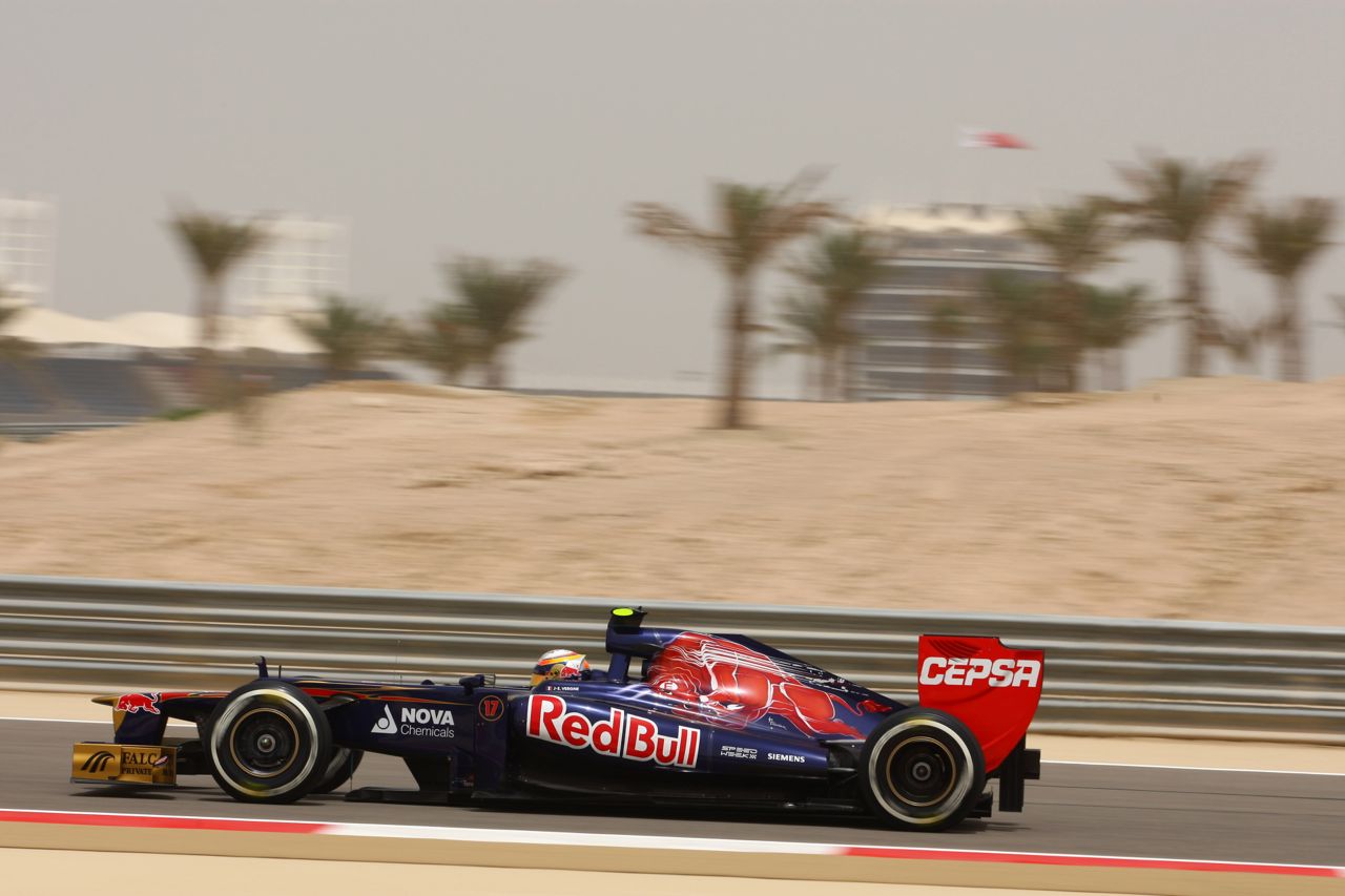 20.04.2012- Free Practice 1, Charles Pic (FRA) Marussia F1 Team MR01 
