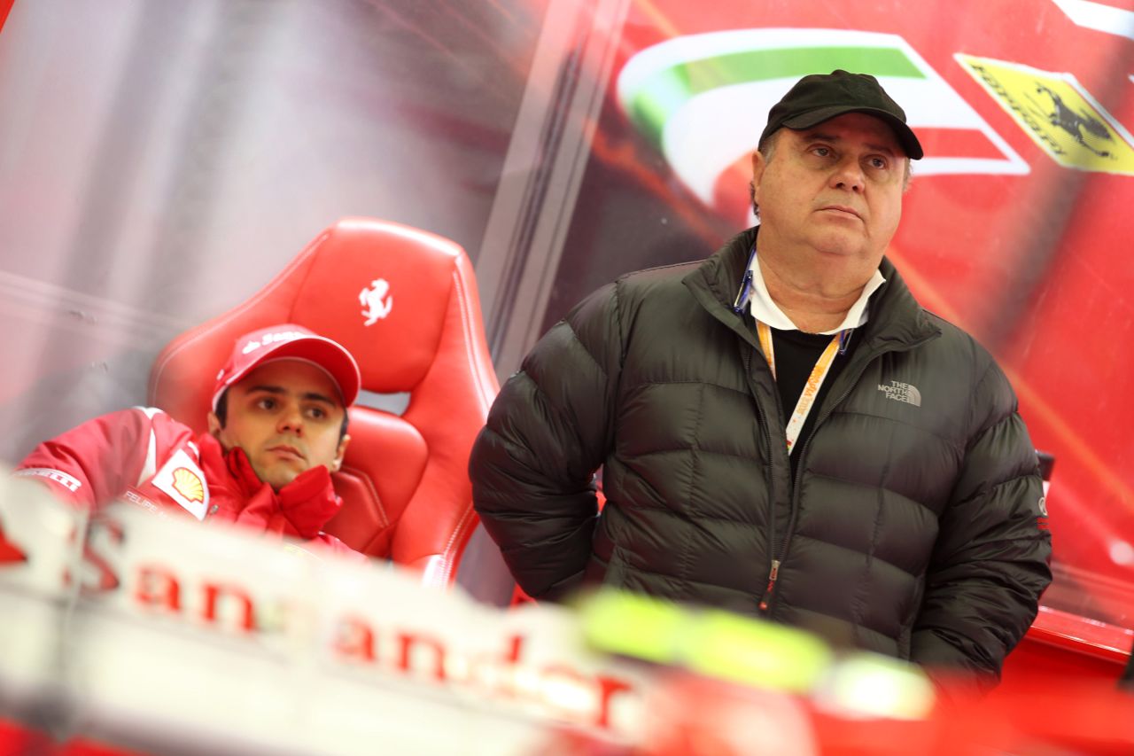 31.08.2012- Free Practice 1, Felipe Massa (BRA) Scuderia Ferrari F2012 and his father Luis Antonio Massa (BRA)