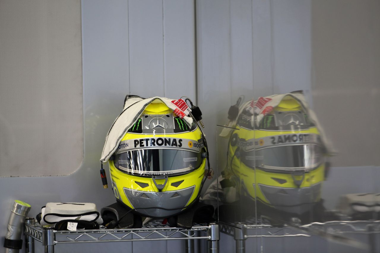 31.08.2012- Free Practice 1, the helmet of Nico Rosberg (GER) Mercedes AMG F1 W03 