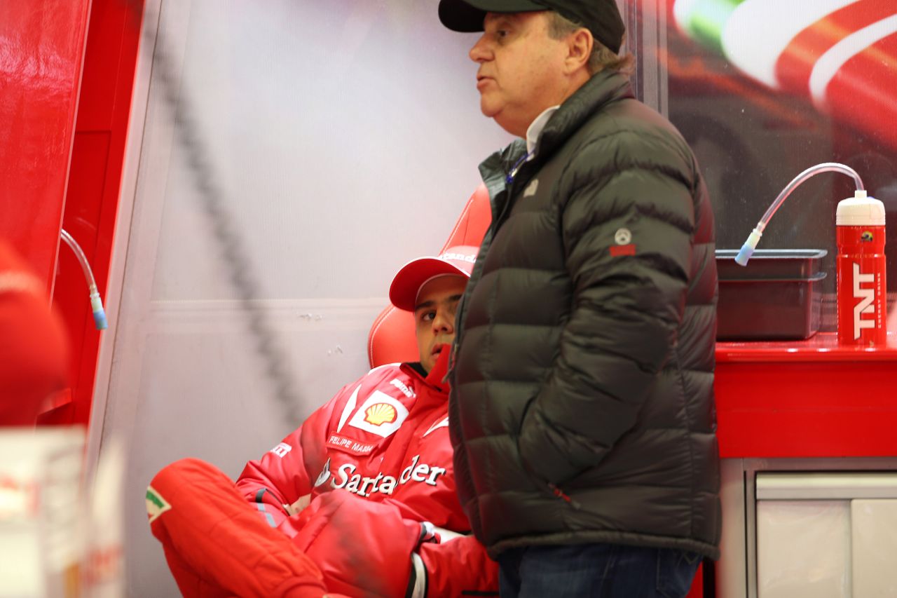 31.08.2012- Free Practice 1, Felipe Massa (BRA) Scuderia Ferrari F2012 and his father Luis Antonio Massa (BRA)