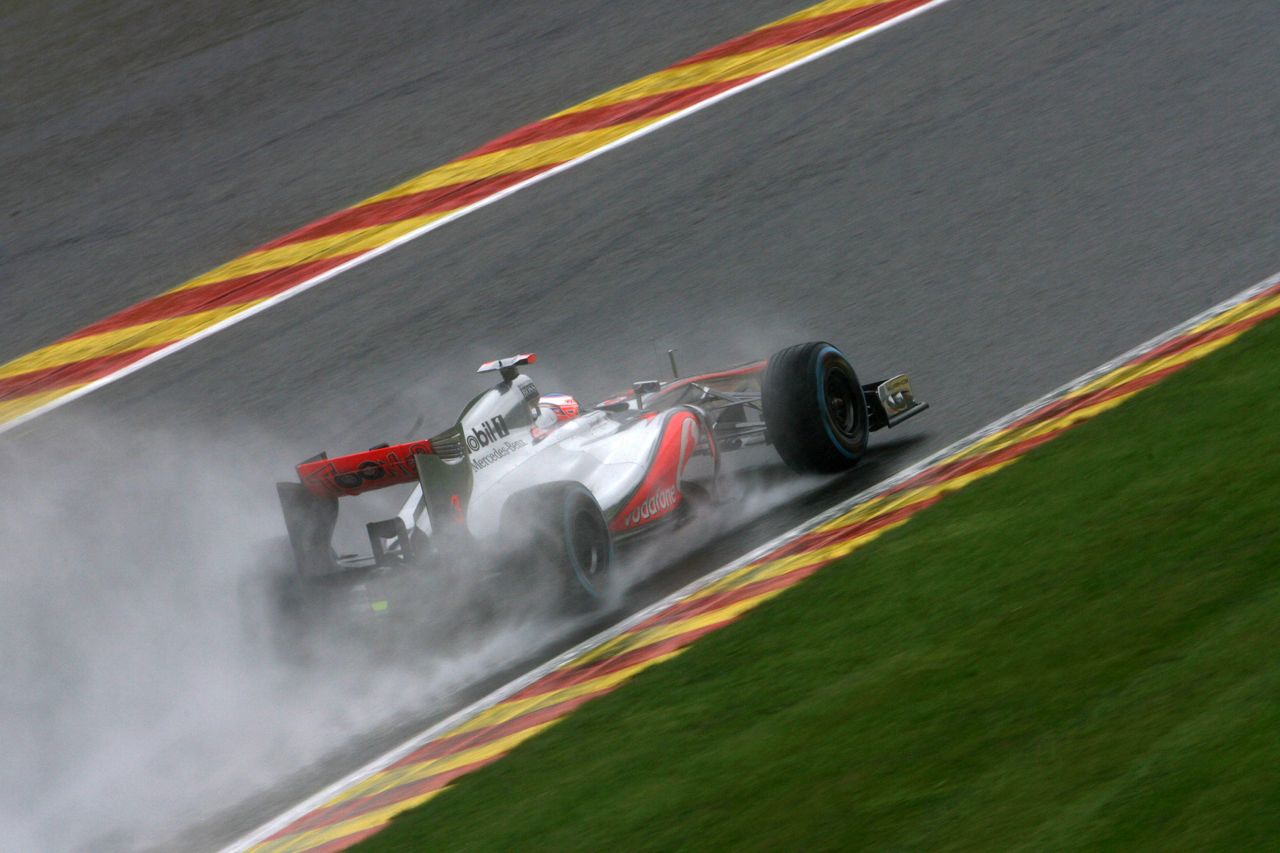 31.08.2012- Free Practice 2, Jenson Button (GBR) McLaren Mercedes MP4-27 