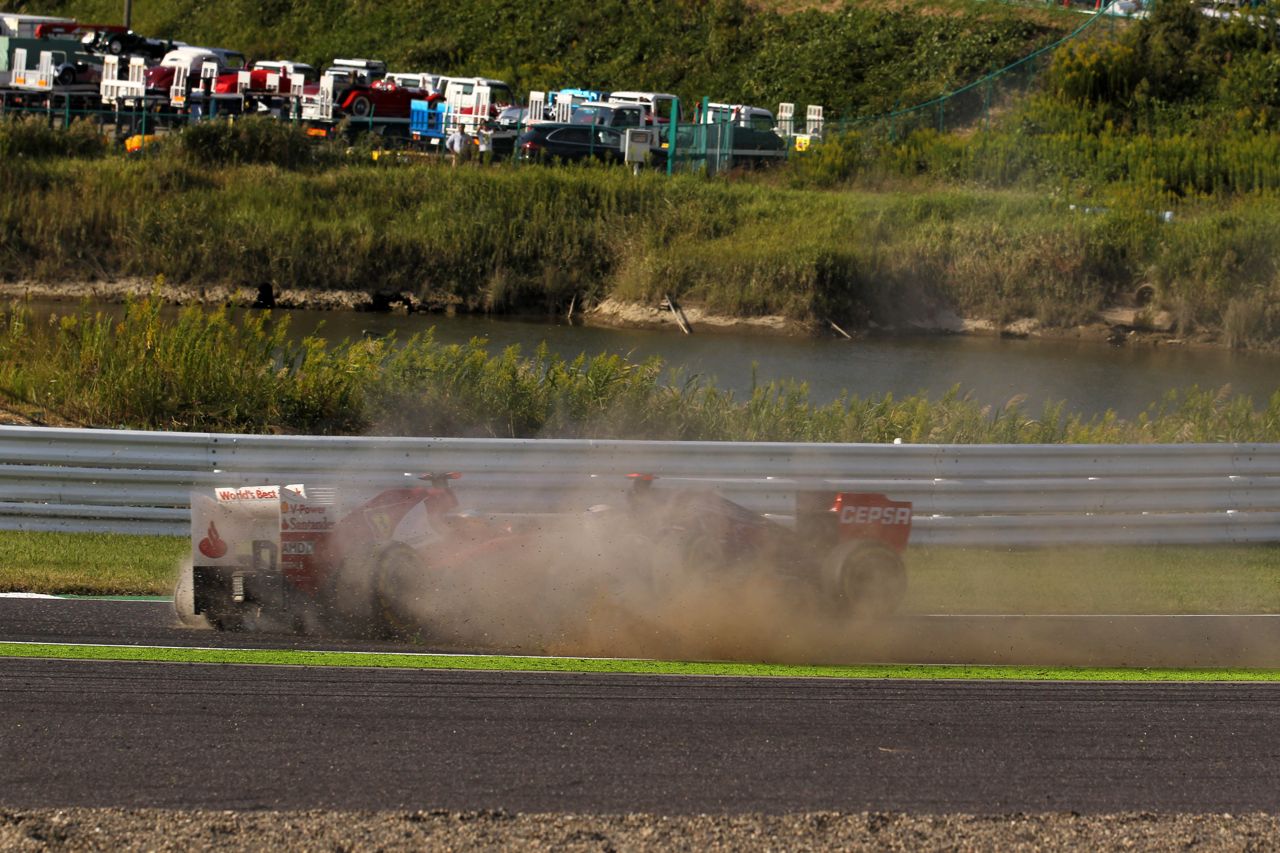 07.10.2012- Race, Crash, Fernando Alonso (ESP) Scuderia Ferrari F2012