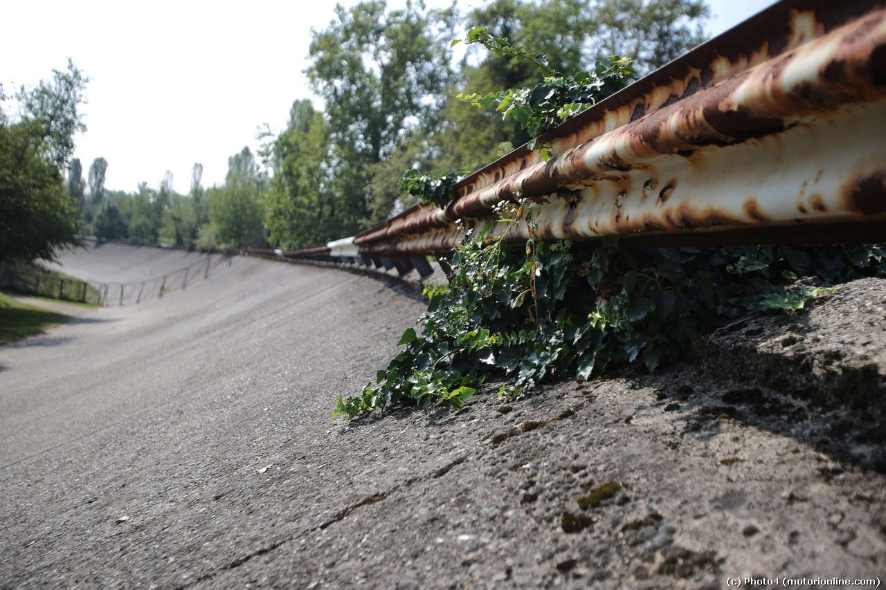 The old Monza circuit banking