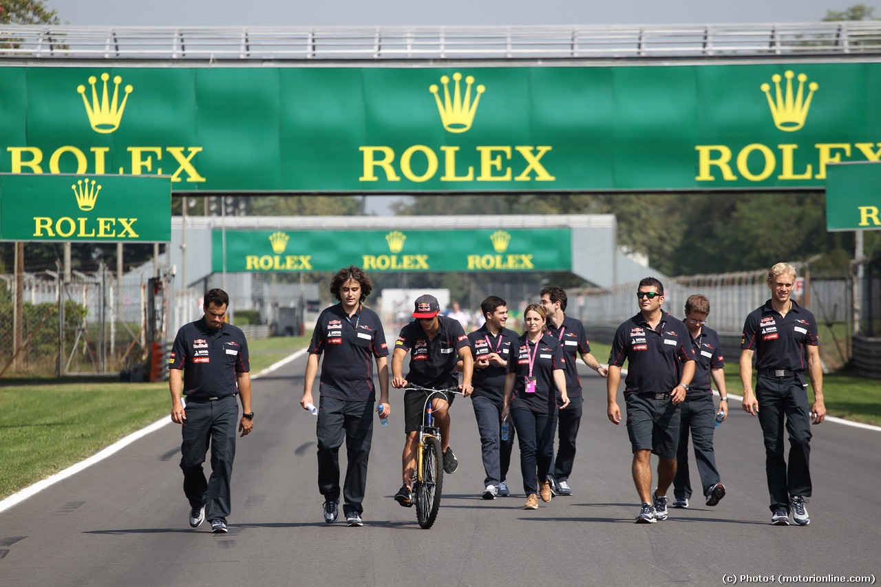 GP Italia: Foto del giovedì