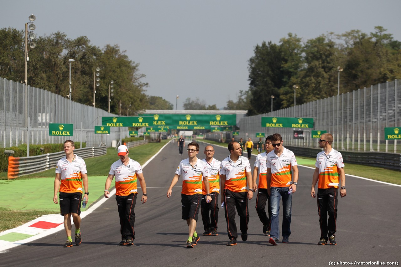 GP Italia: Foto del giovedì