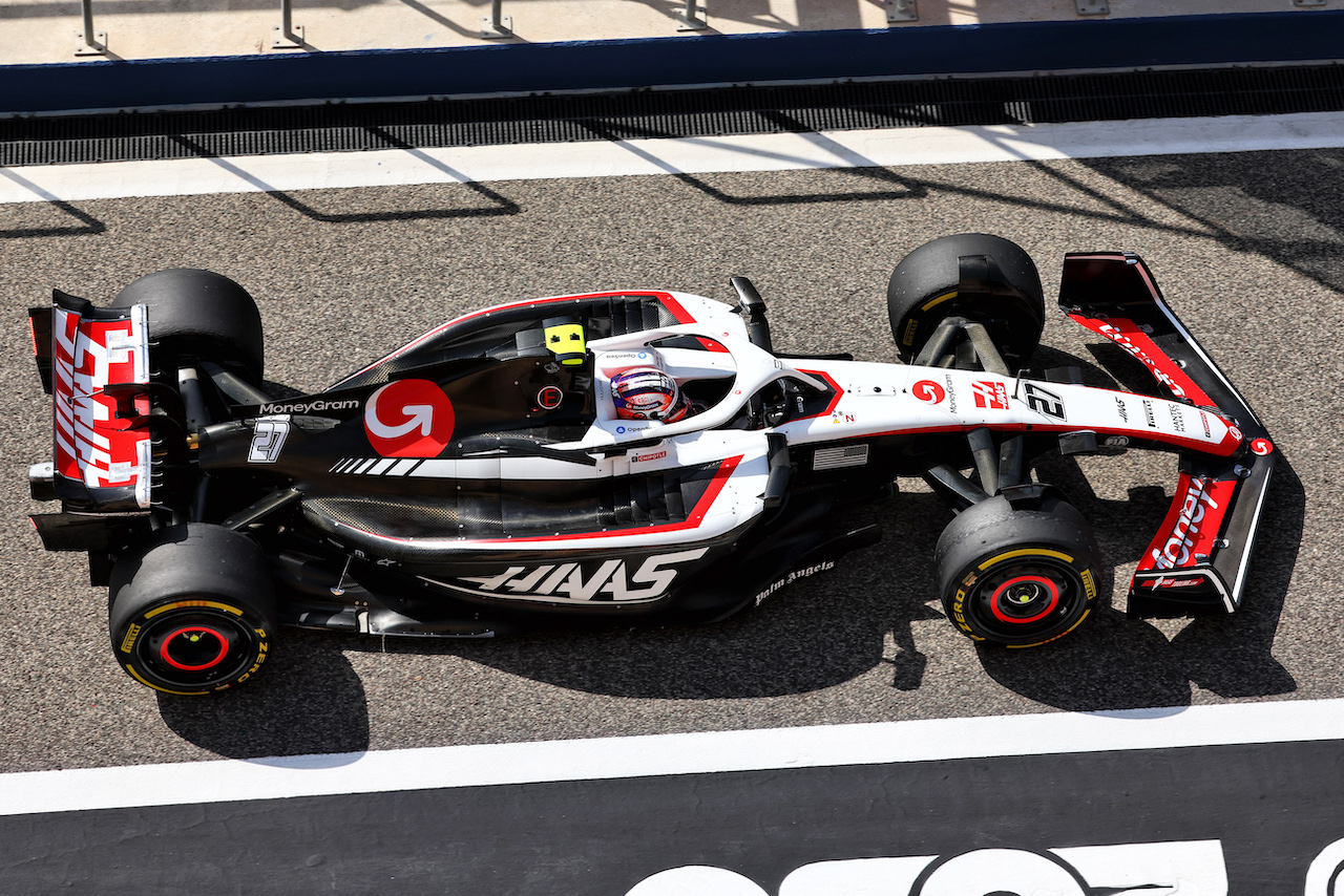 Haas VF-23, Hulkenberg debutta in Bahrain