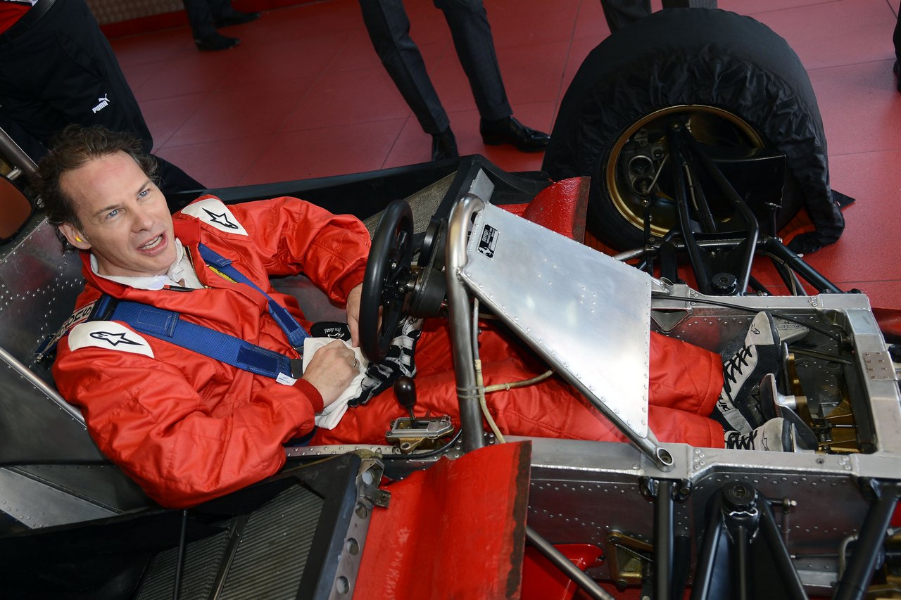 Jacques Villeneuve ricorda il padre Gilles a Fiorano con la Ferrari