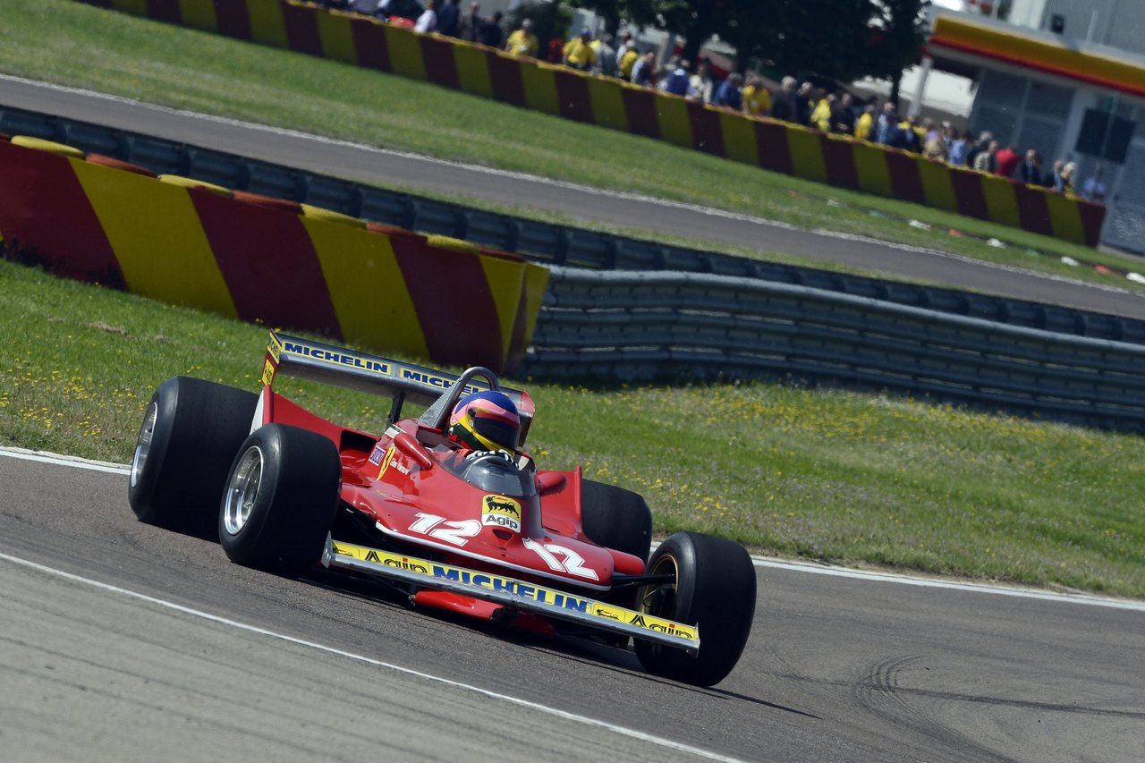 Jacques Villeneuve ricorda il padre Gilles a Fiorano con la Ferrari