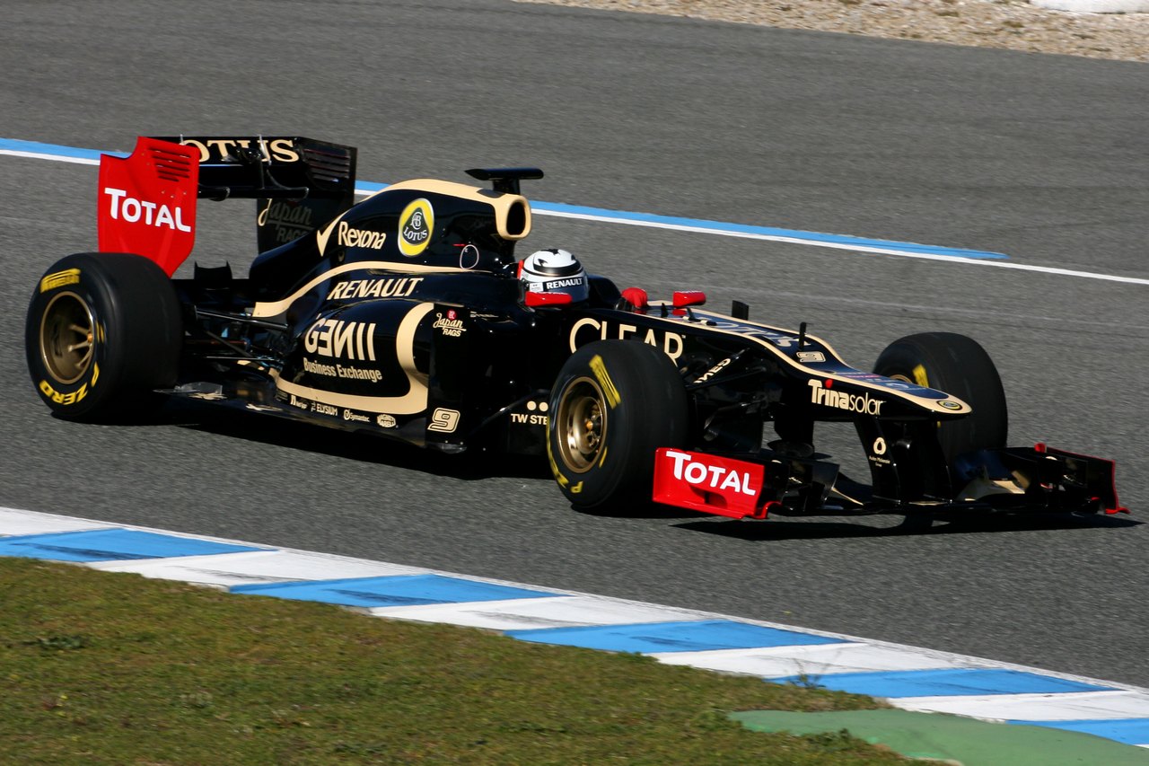 
Kimi Raikkonen (FIN), Team Lotus Renault GP  - Lotus F1 Team E20 Launch 