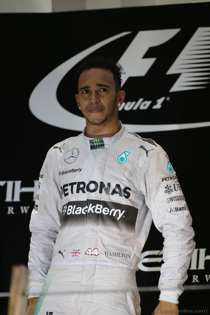 23.11.2014- Race, Lewis Hamilton (GBR) Mercedes AMG F1 W05 race winner and Champion F1 2014