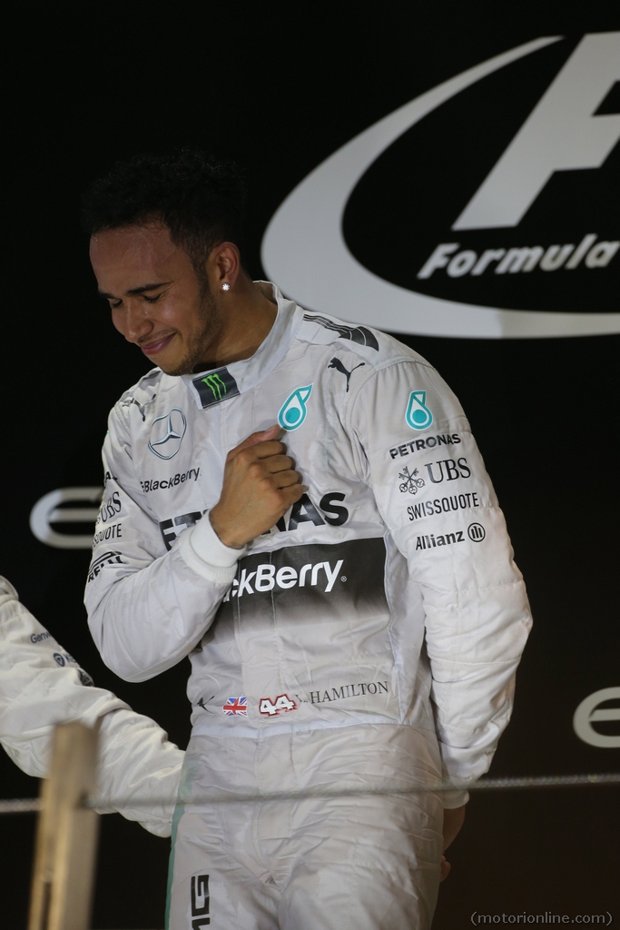 23.11.2014- Race, Lewis Hamilton (GBR) Mercedes AMG F1 W05 race winner and Champion F1 2014