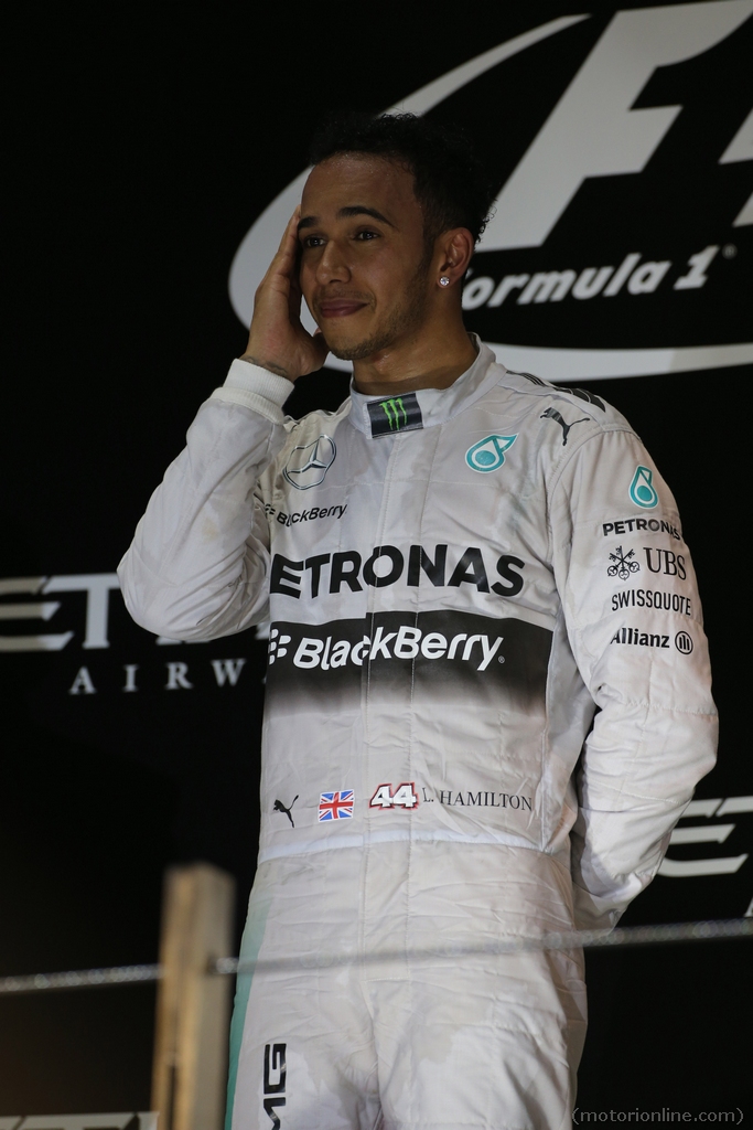 23.11.2014- Race, Lewis Hamilton (GBR) Mercedes AMG F1 W05 race winner and Champion F1 2014