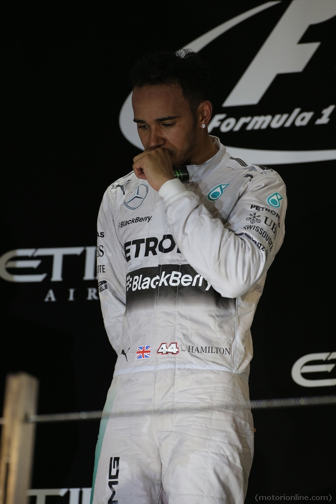 23.11.2014- Race, Lewis Hamilton (GBR) Mercedes AMG F1 W05 race winner and Champion F1 2014