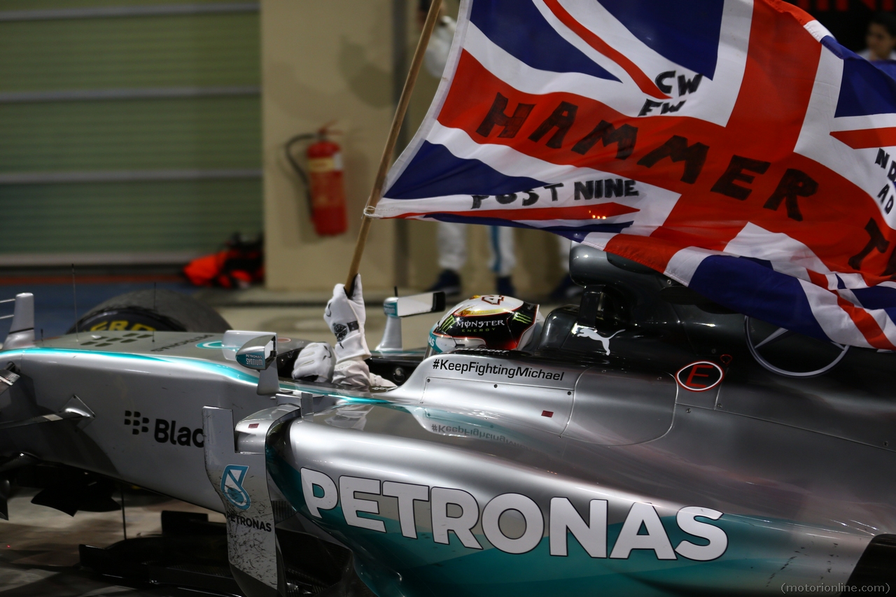 23.11.2014- Race, Lewis Hamilton (GBR) Mercedes AMG F1 W05 race winner and Champion F1 2014