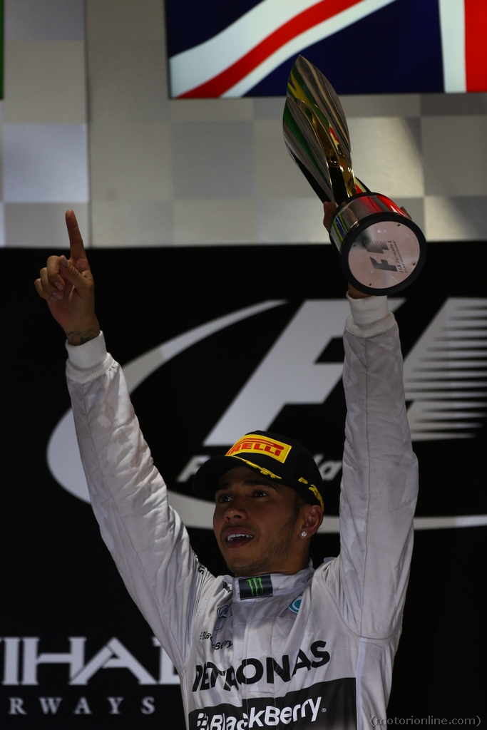 23.11.2014- Race, Lewis Hamilton (GBR) Mercedes AMG F1 W05 race winner and World Champion F1 2014