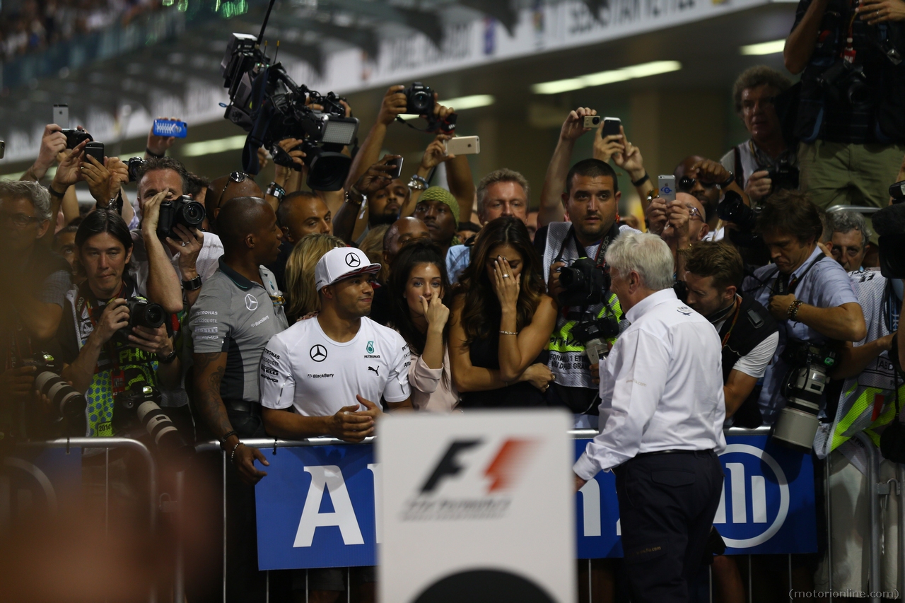 23.11.2014- Race, Nicole Scherzinger (USA), girlfriend of Lewis Hamilton (GBR)