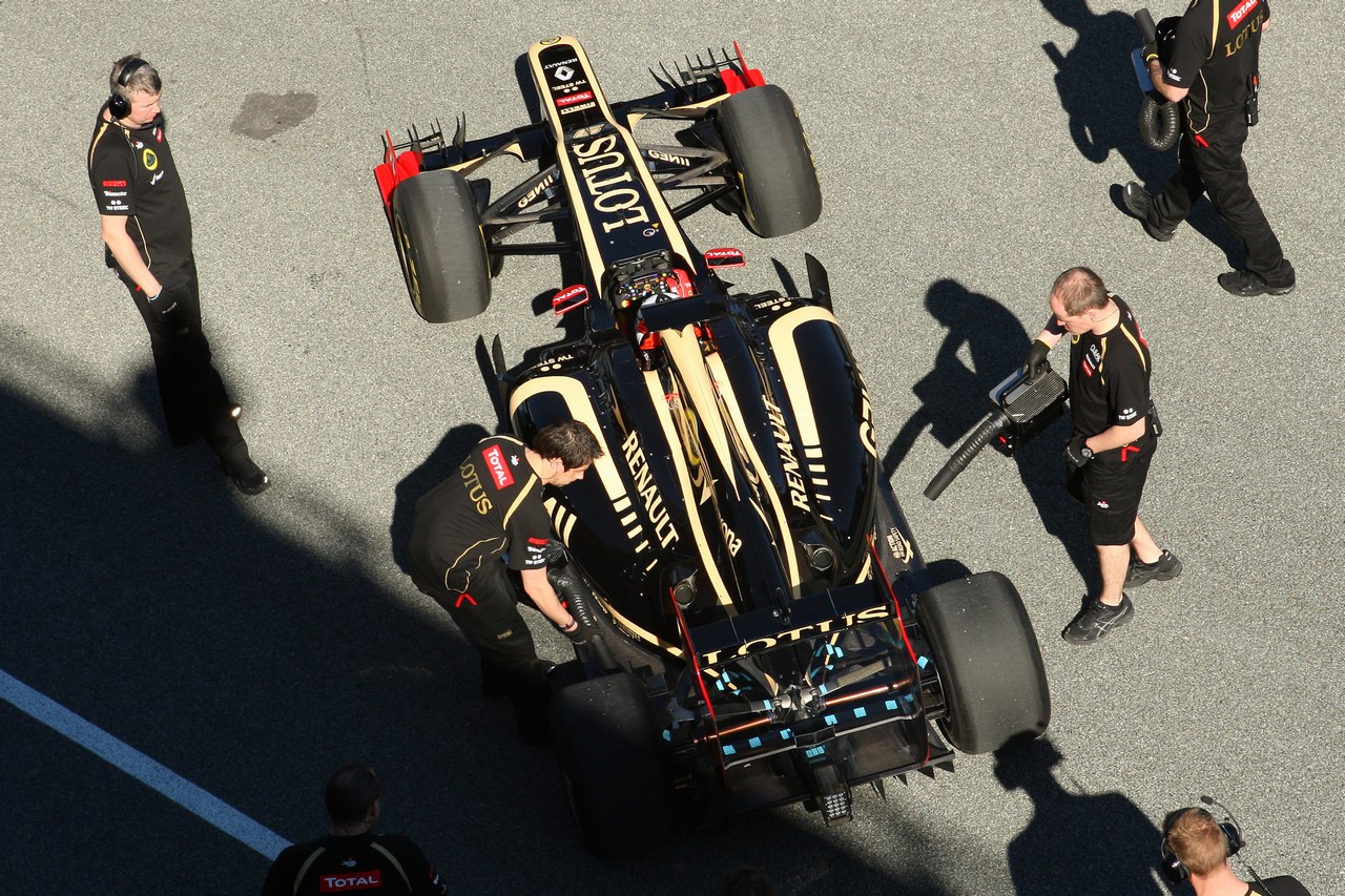 Lotus E20 Presentazione e shakedown a Jerez