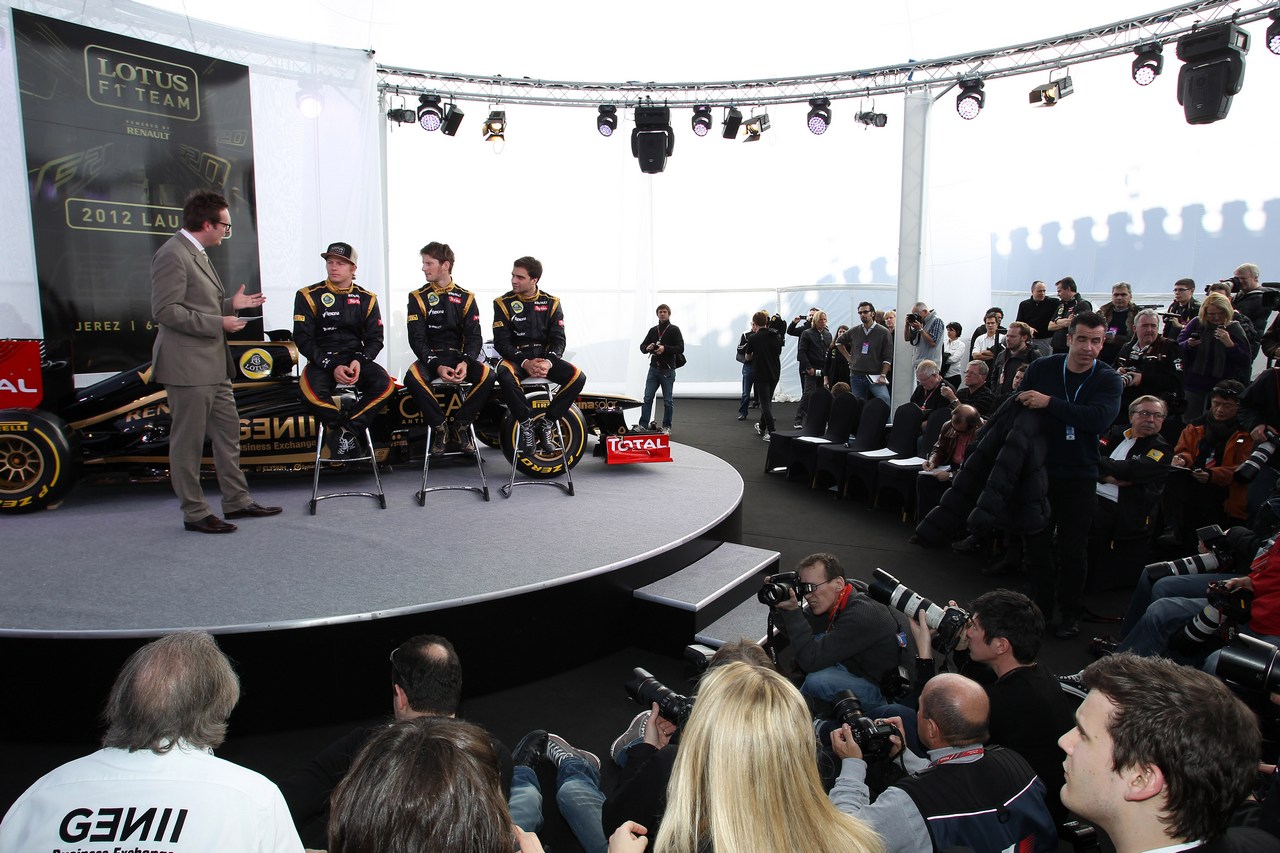 Lotus E20 Presentazione e shakedown a Jerez