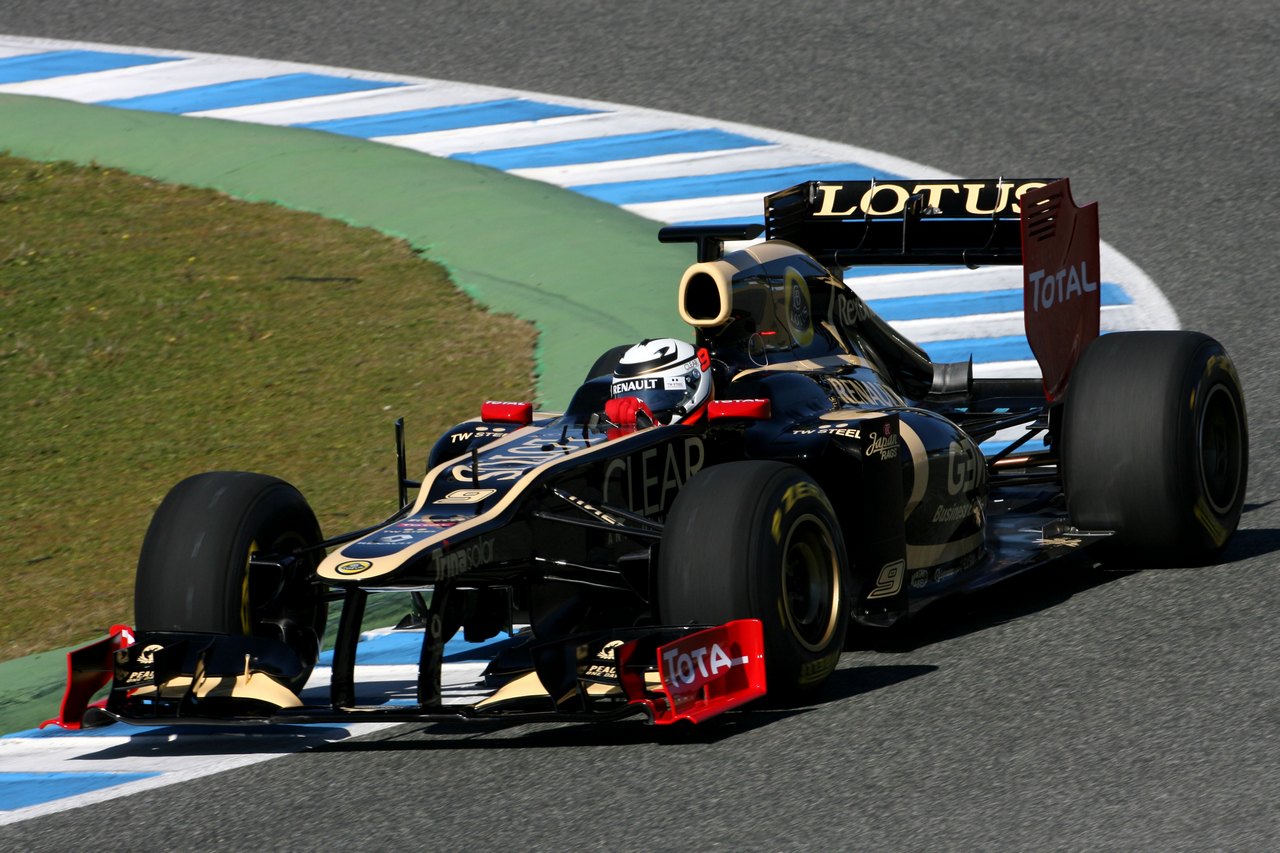 
Kimi Raikkonen (FIN), Team Lotus Renault GP  - Lotus F1 Team E20 Launch 