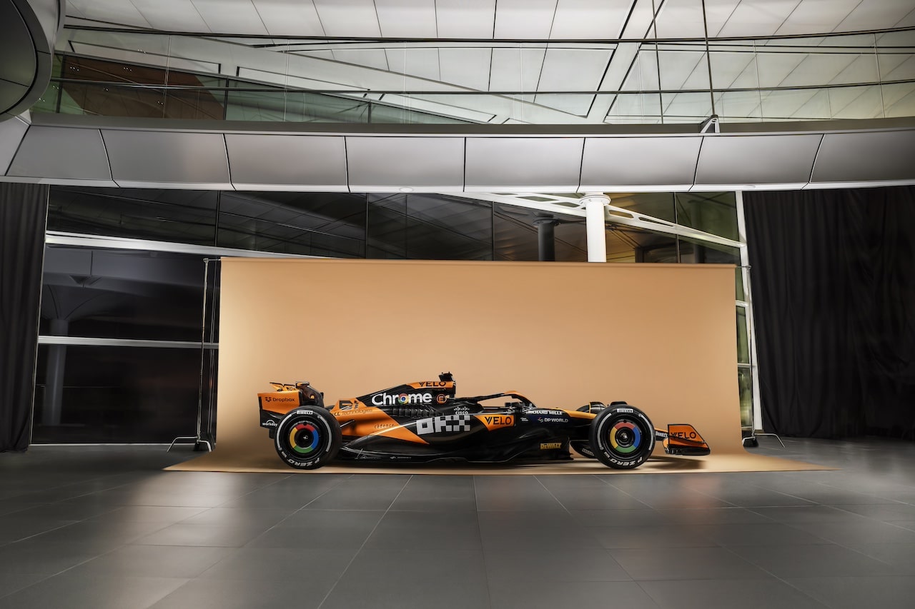 McLaren MCL38