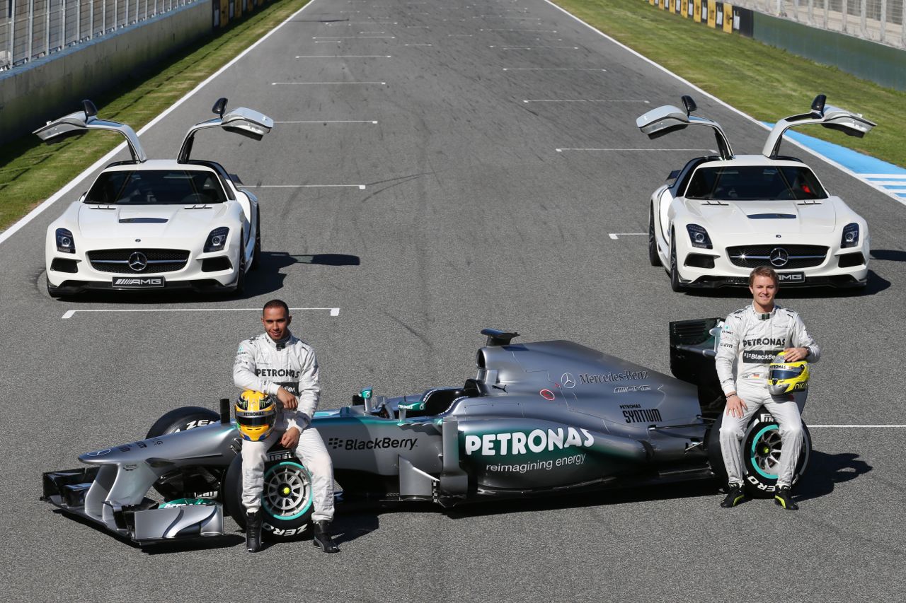 (L to R): Lewis Hamilton (GBR) Mercedes AMG F1 and team mate Nico Rosberg (GER) Mercedes AMG F1 with the new Mercedes AMG F1 W04.

