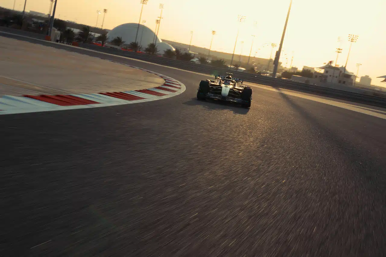 MERCEDES W16 - FILMING DAY IN BAHRAIN
