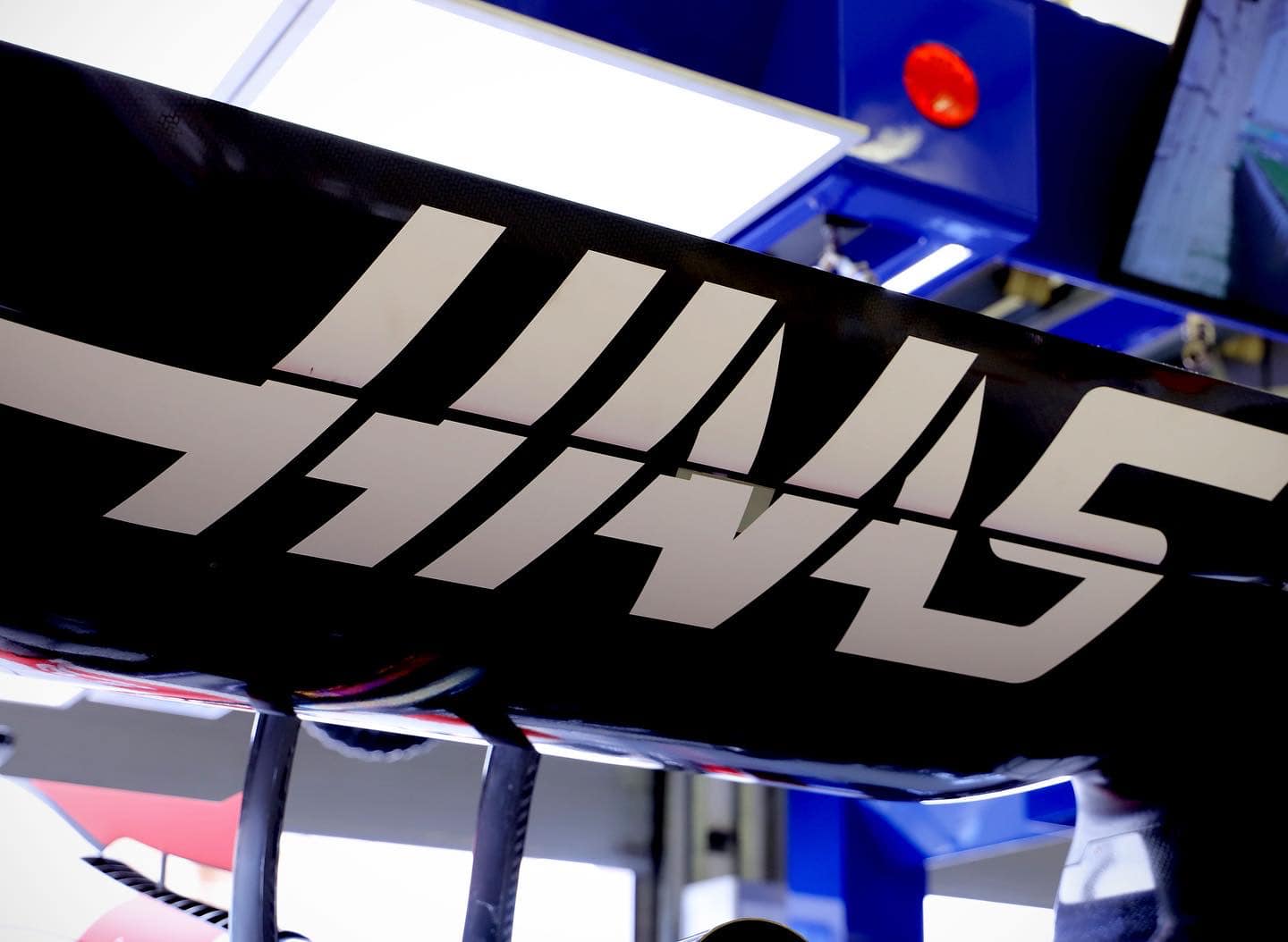 Nuova livrea Haas VF-22