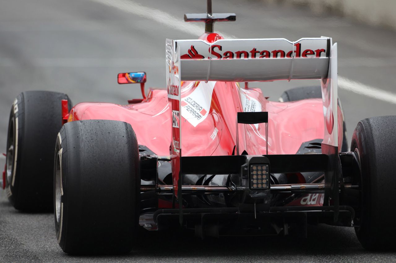 Nuovi scarichi Ferrari Test Mugello 2012