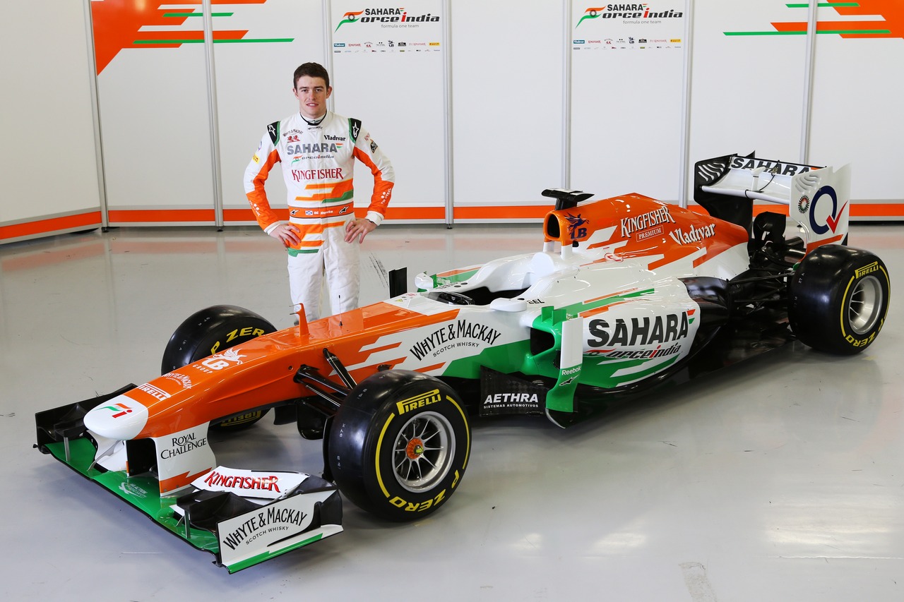 Paul di Resta (GBR) Sahara Force India F1 with the new Sahara Force India F1 VJM06.

