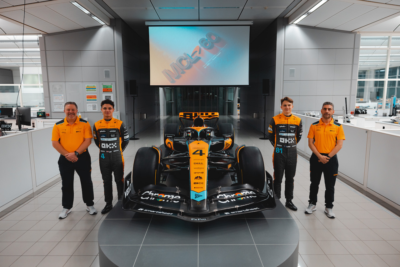 PRESENTAZIONE MCLAREN MCL60