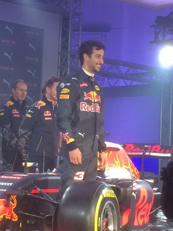 Red Bull Racing Presentazione Livrea F1 2016