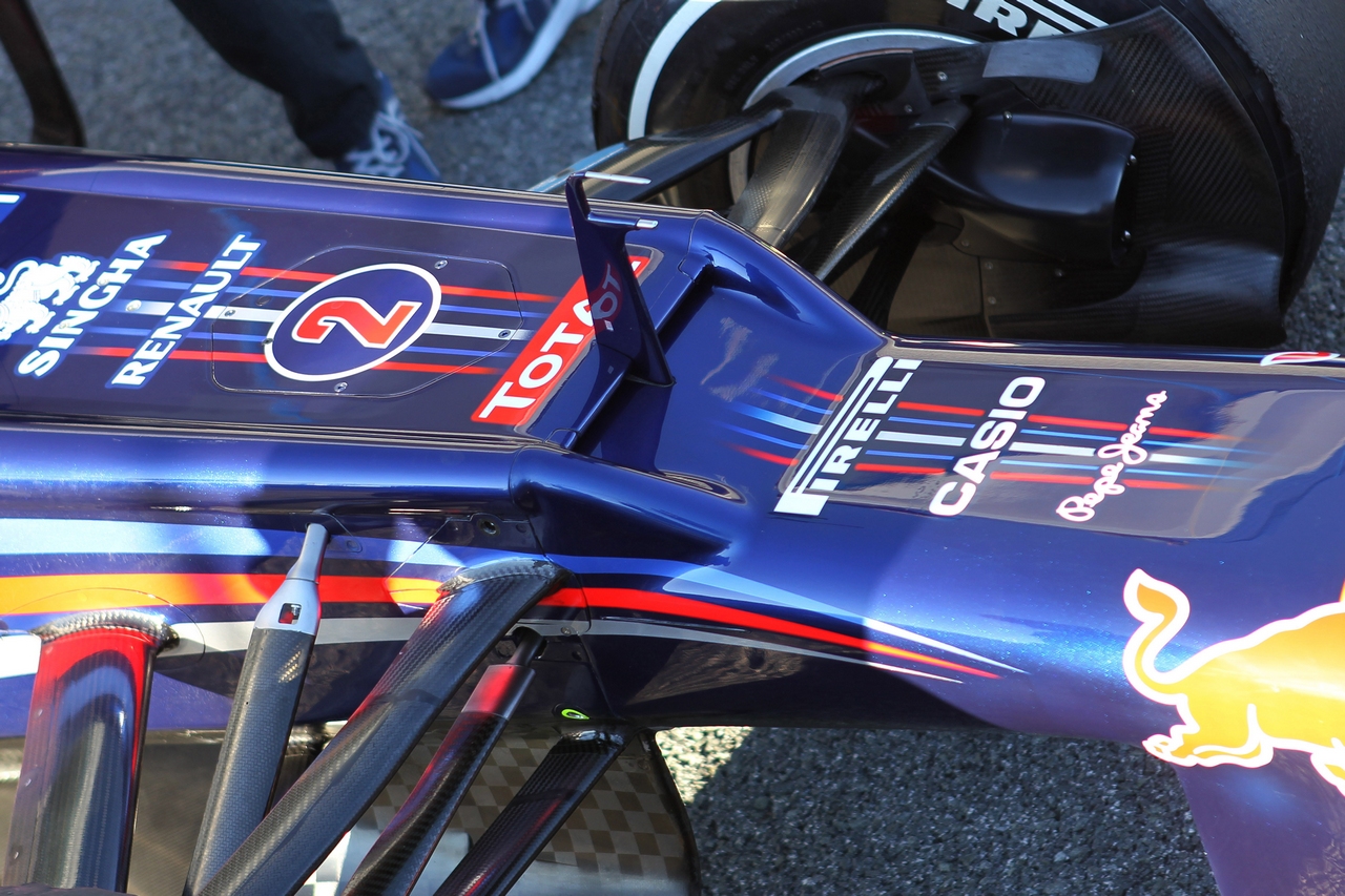 08.02.2012 Jerez, Spain,
Mark Webber (AUS), Red Bull Racing air intake in the nose cone - Formula 1 Testing, day 1 - Formula 1 World Championship 