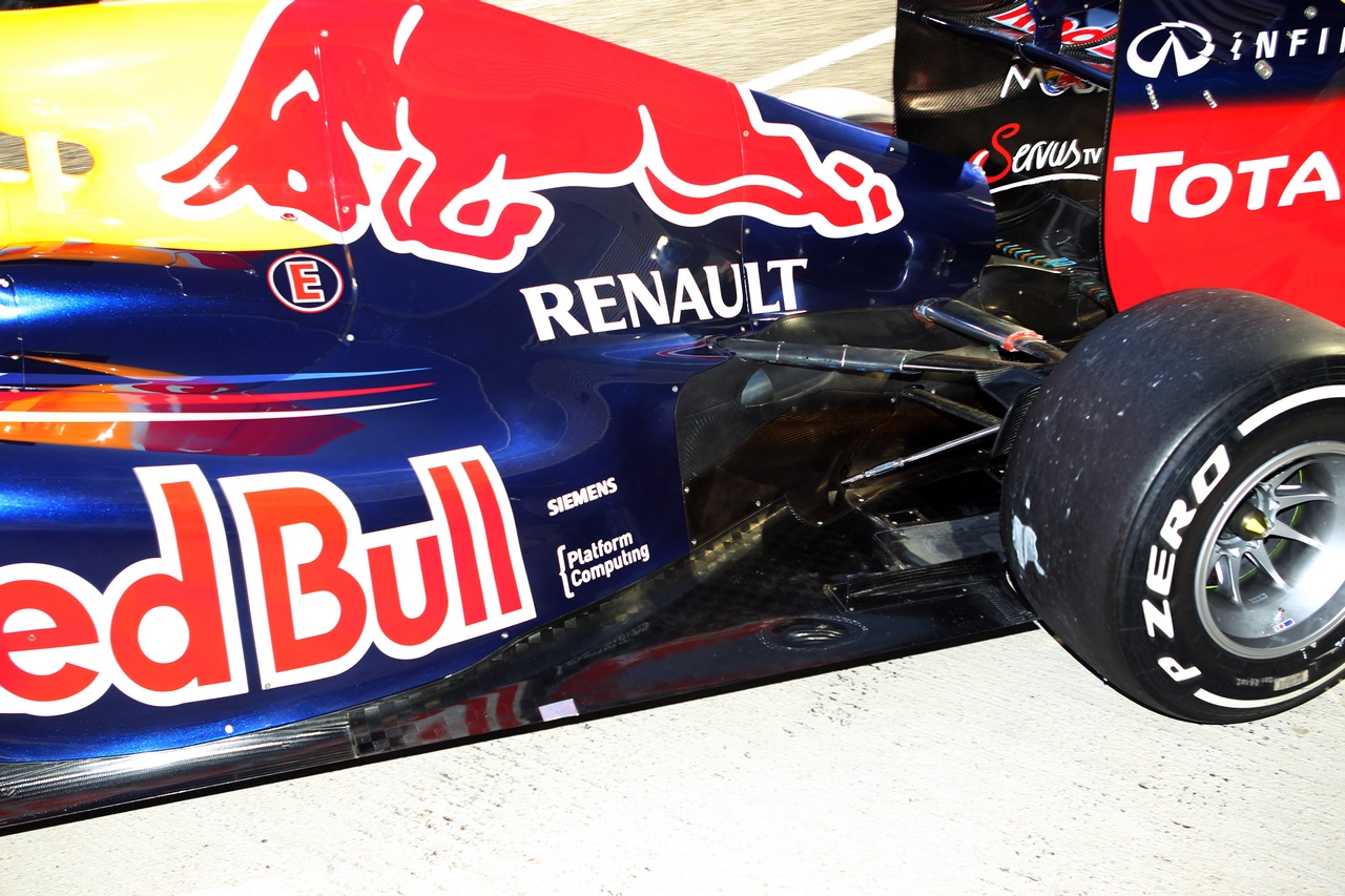 08.02.2012 Jerez, Spain,
Mark Webber (AUS), Red Bull Racing rear suspension - Formula 1 Testing, day 1 - Formula 1 World Championship 