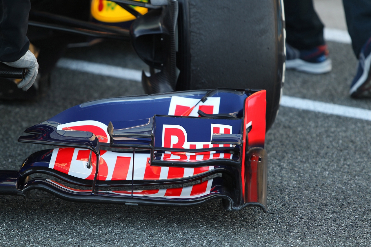 08.02.2012 Jerez, Spain,
Mark Webber (AUS), Red Bull Racing front wing  - Formula 1 Testing, day 1 - Formula 1 World Championship 
