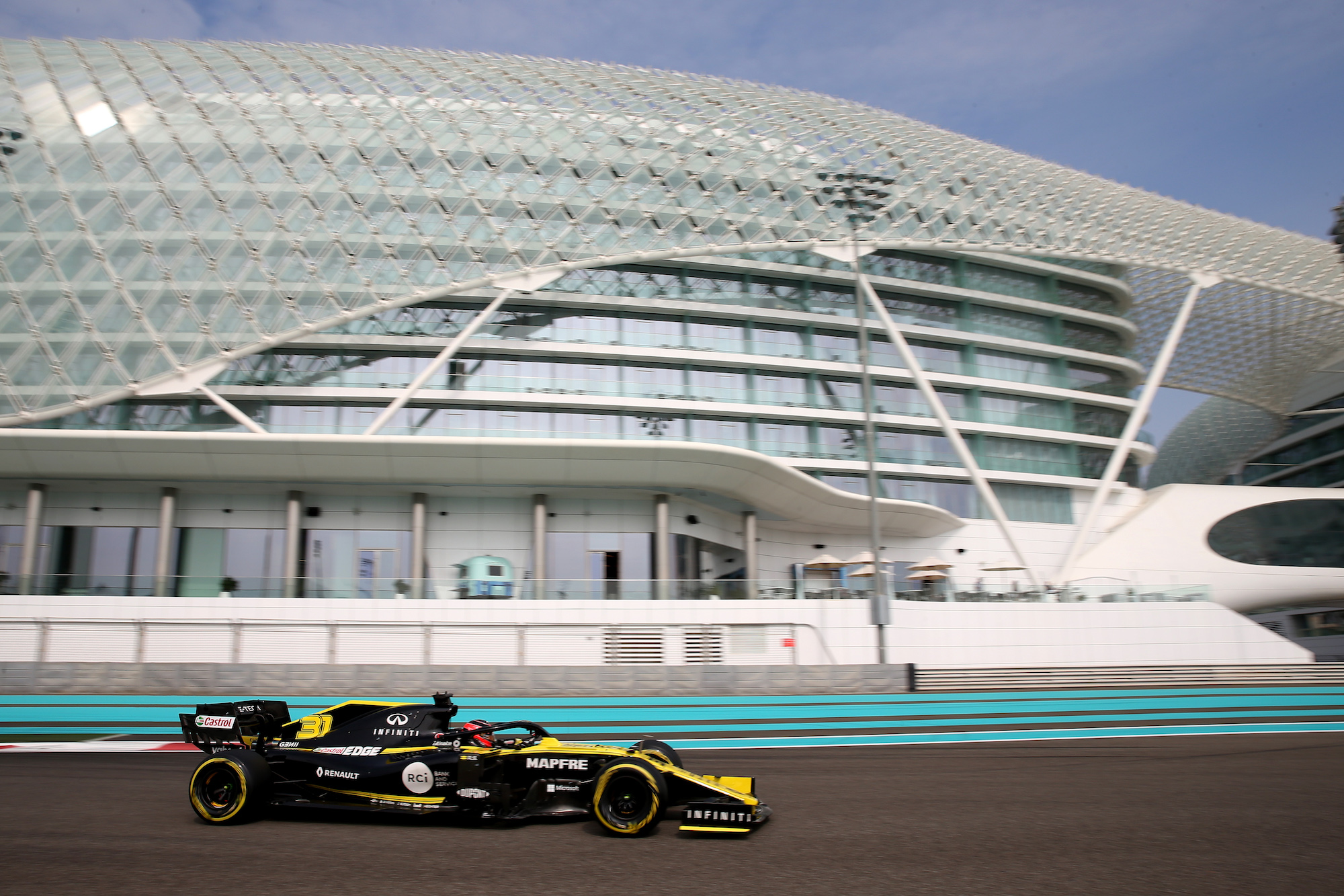 Renault, Esteban Ocon - Test Abu Dhabi 2019