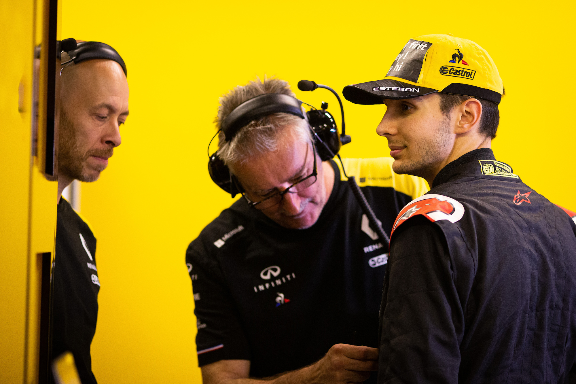 Renault, Esteban Ocon - Test Abu Dhabi 2019