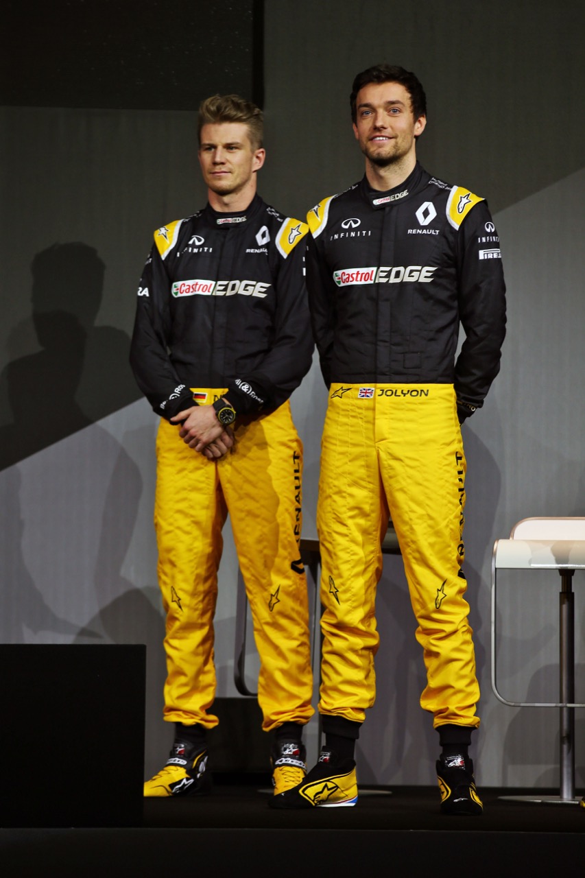 (L to R): Nico Hulkenberg (GER) Renault Sport F1 Team with Jolyon Palmer (GBR) Renault Sport F1 Team.
21.02.2017.