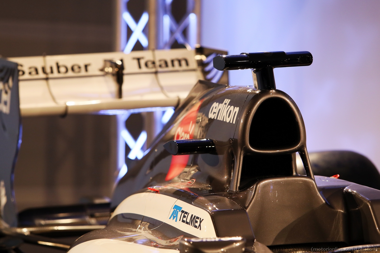 Sauber C32 engine cover.
