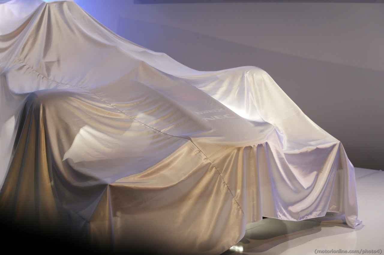 The new Sauber C32 under wraps.

 