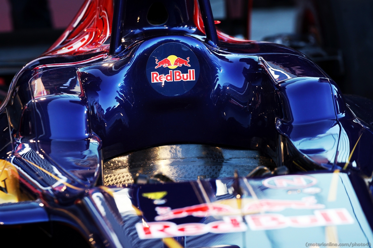 Scuderia Toro Rosso STR8