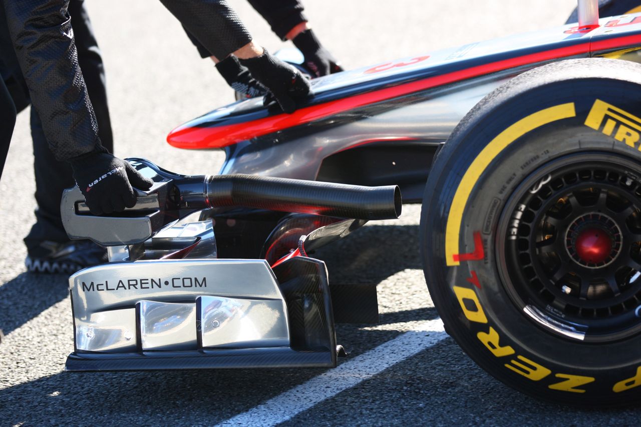07.02.2012 Jerez, Spain,
Jenson Button (GBR), McLaren Mercedes front wing   - Formula 1 Testing, day 1 - Formula 1 World Championship 